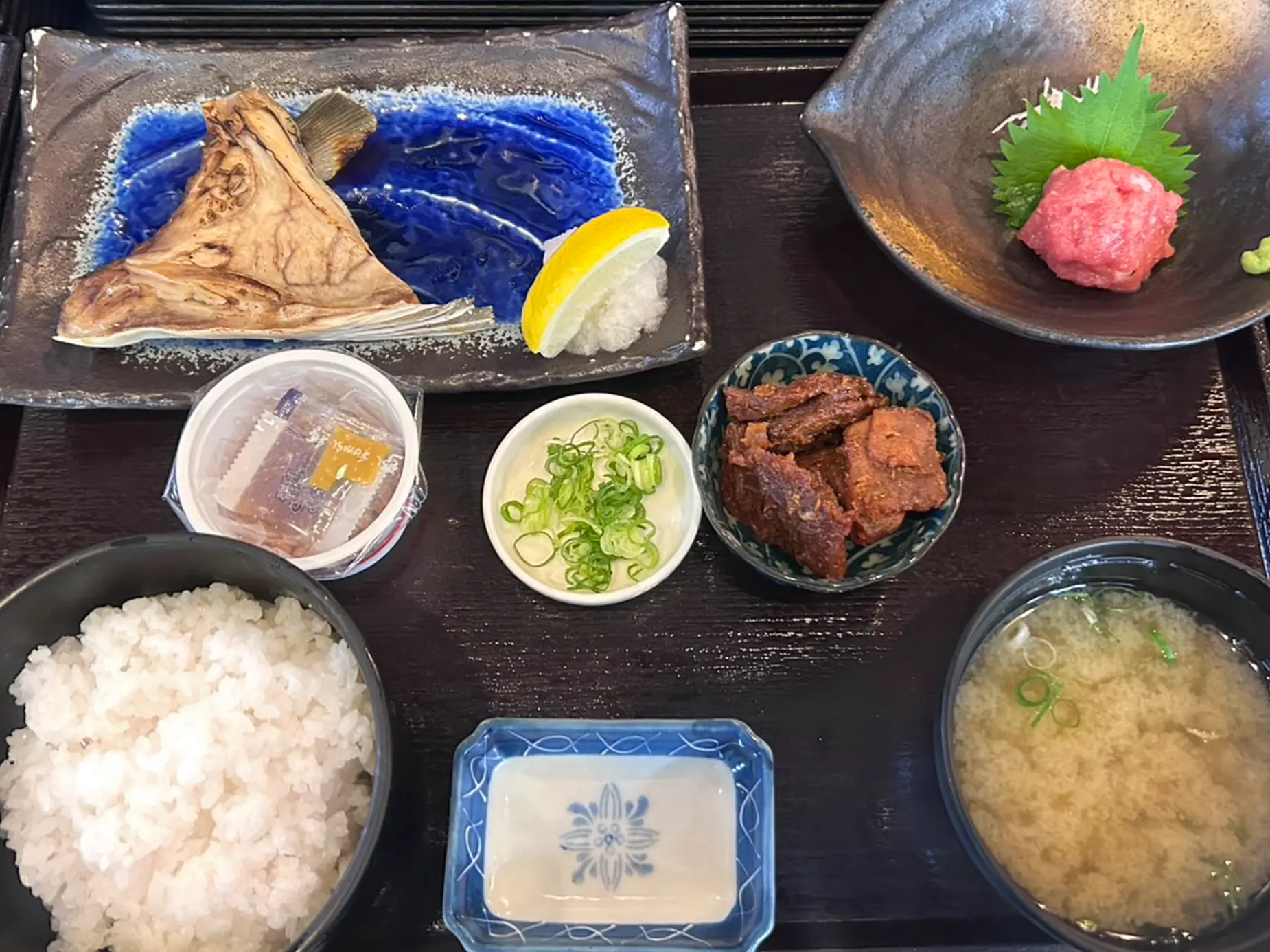 魚市場食堂 朝ごはんイメージ